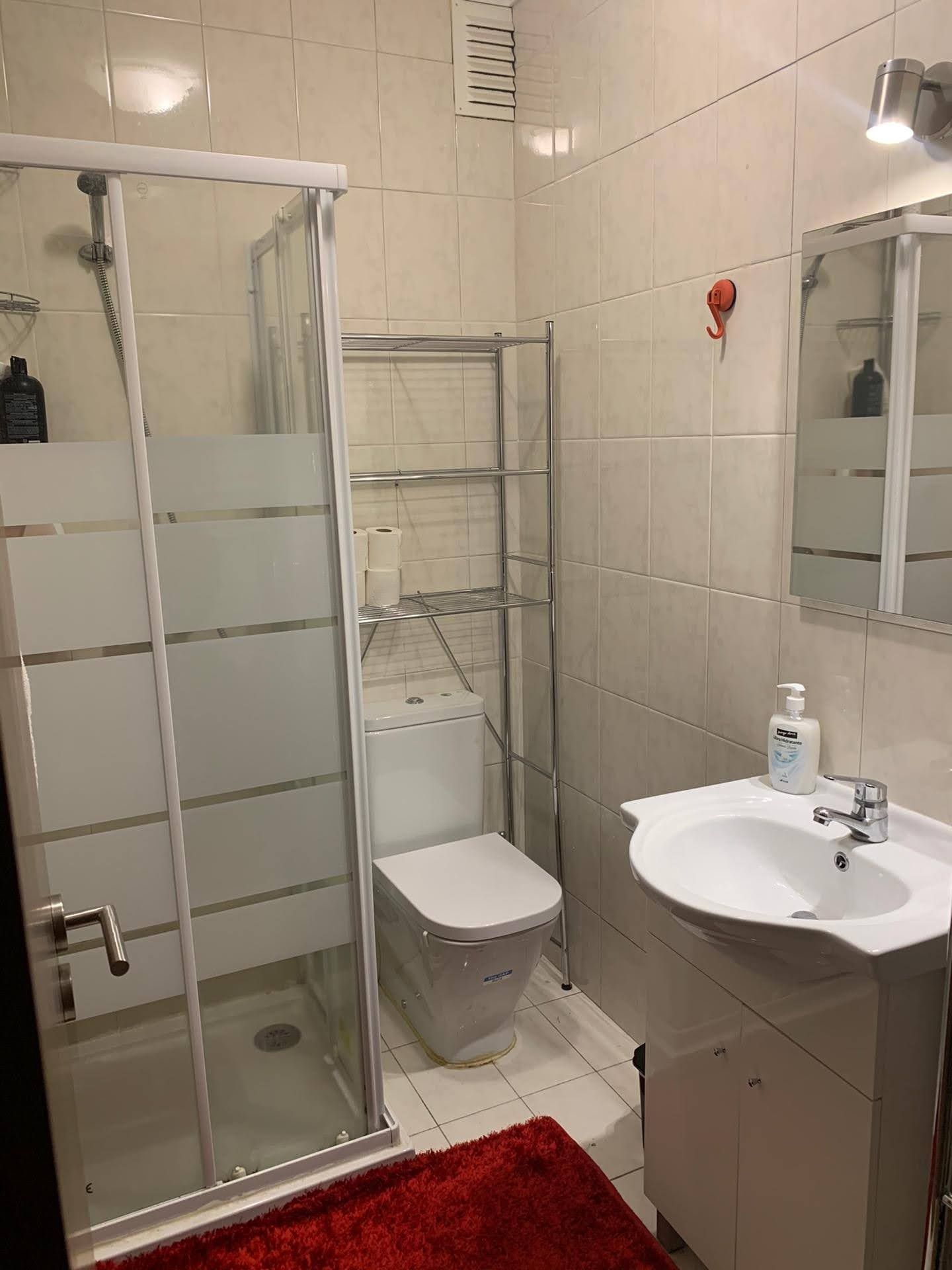 Alugo quarto a jovem em Paranhos (Porto)