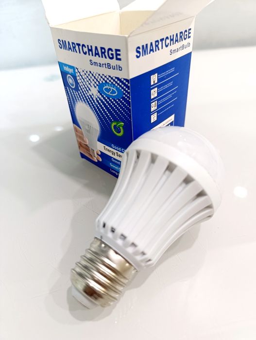 Світлодіодна аварійна лампа,лампочка акумуляторна