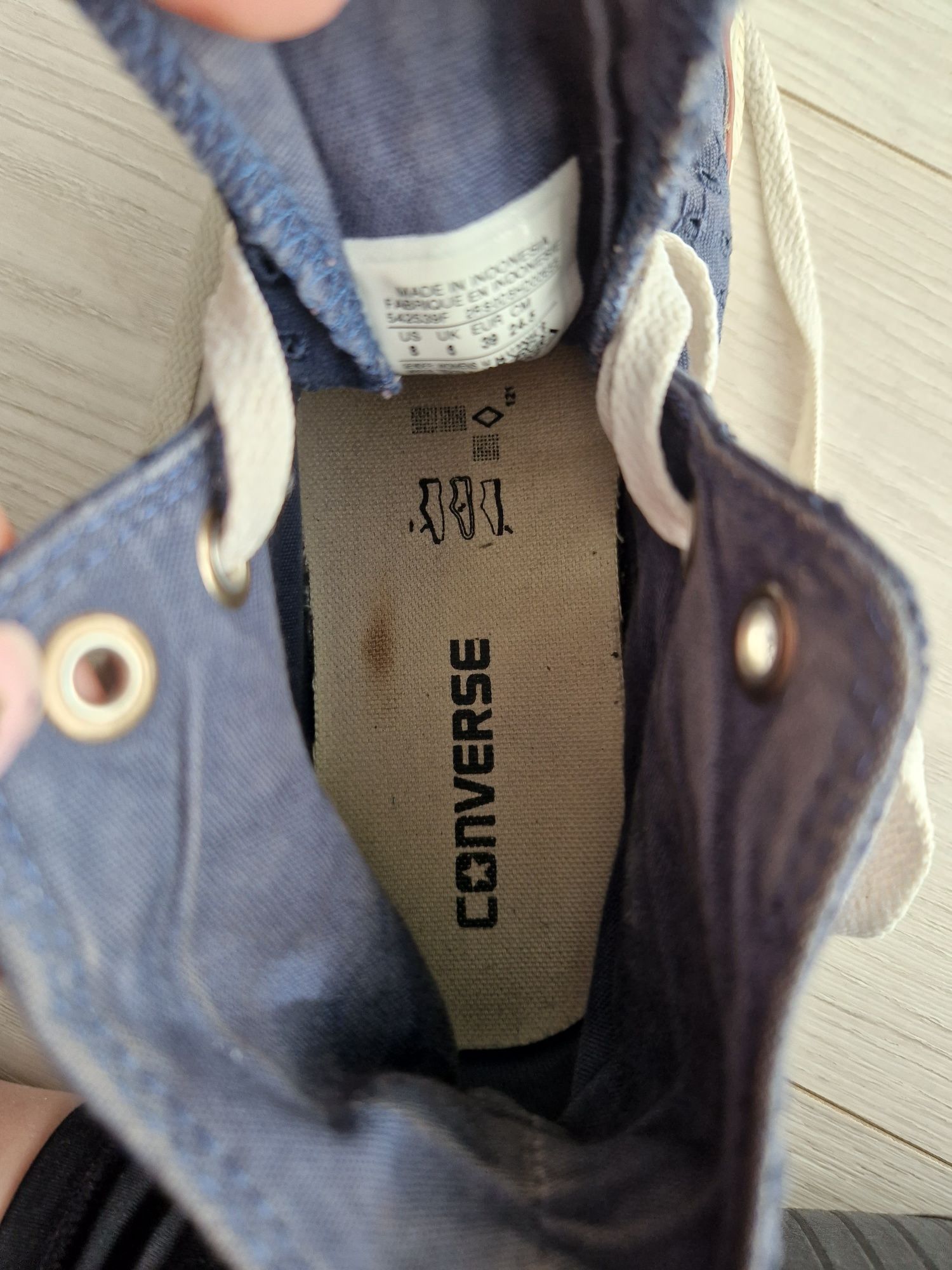 Granatowe trampki converse długie 39