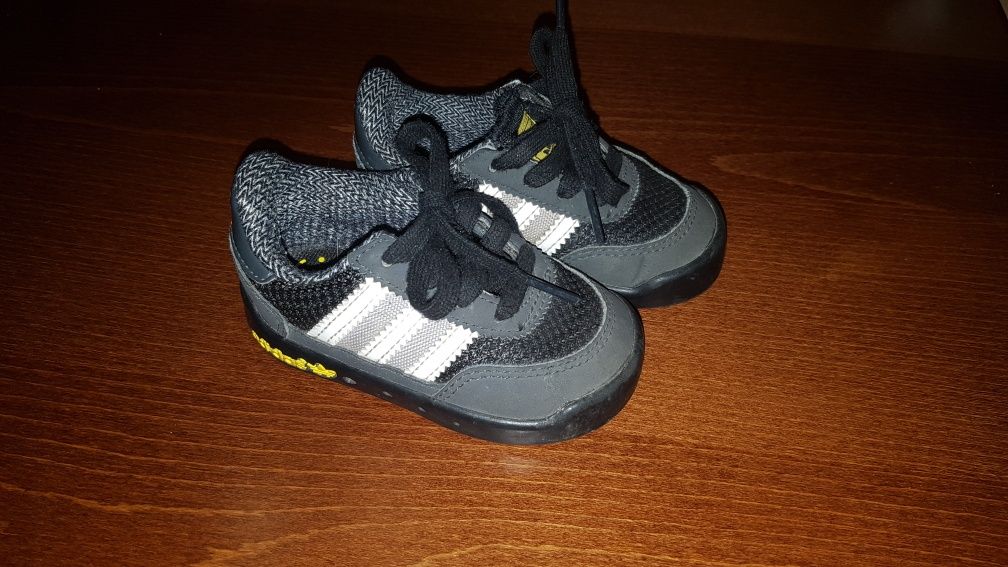 Buty Adidas rozmiar 20