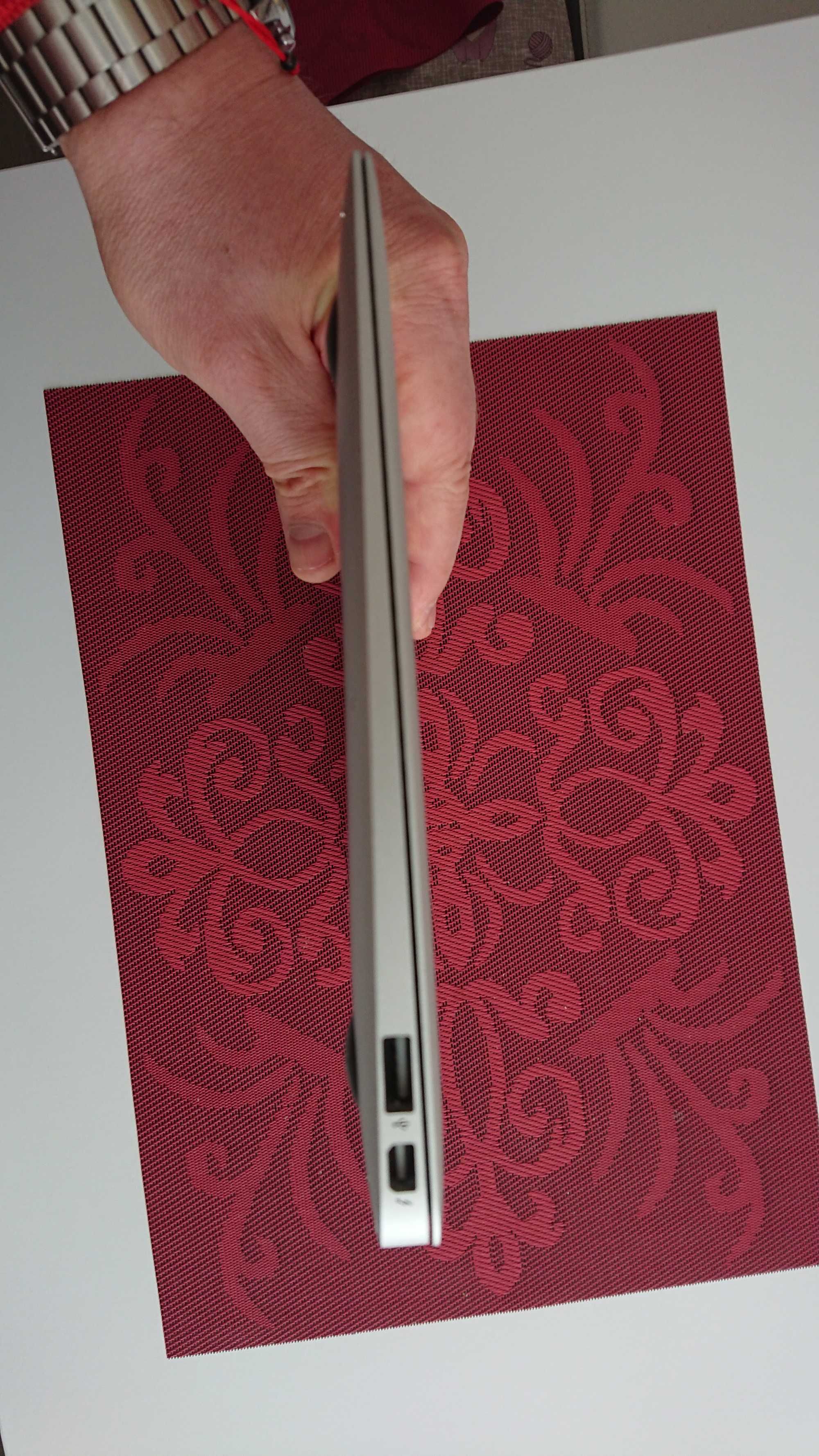 MacBook Air 11” A1370 2011