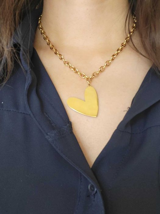 Colar Dourado com Coração