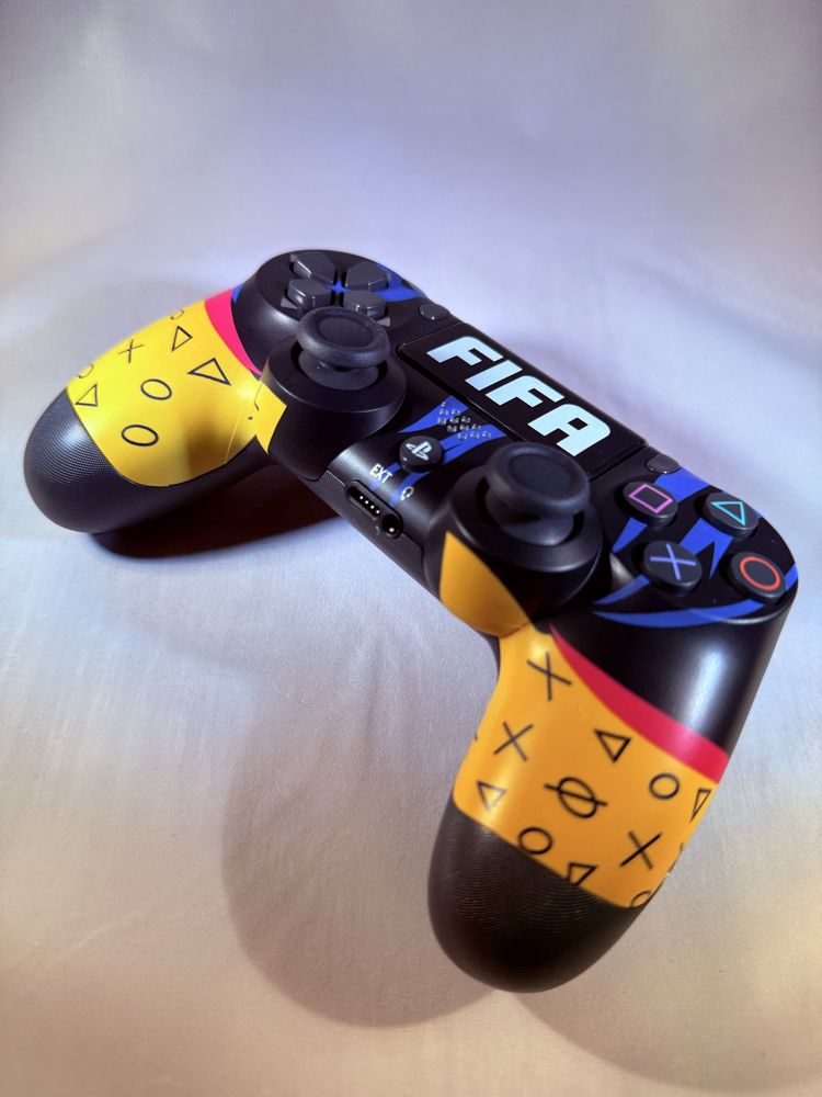 FIFA!! Kontroler Sony CUH-ZCT2E Pad PS4 DUALSHOCK4 V2