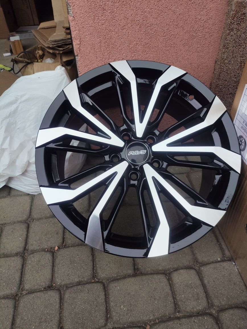 Nowe felgi aluminiowe 18 5x114,3 et45 Honda Mazda Toyota kia Hyundai