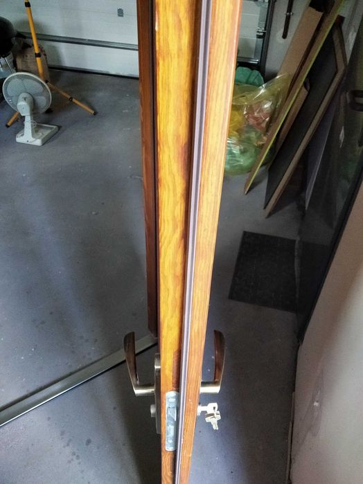 Drzwi drewniane zewnętrzne