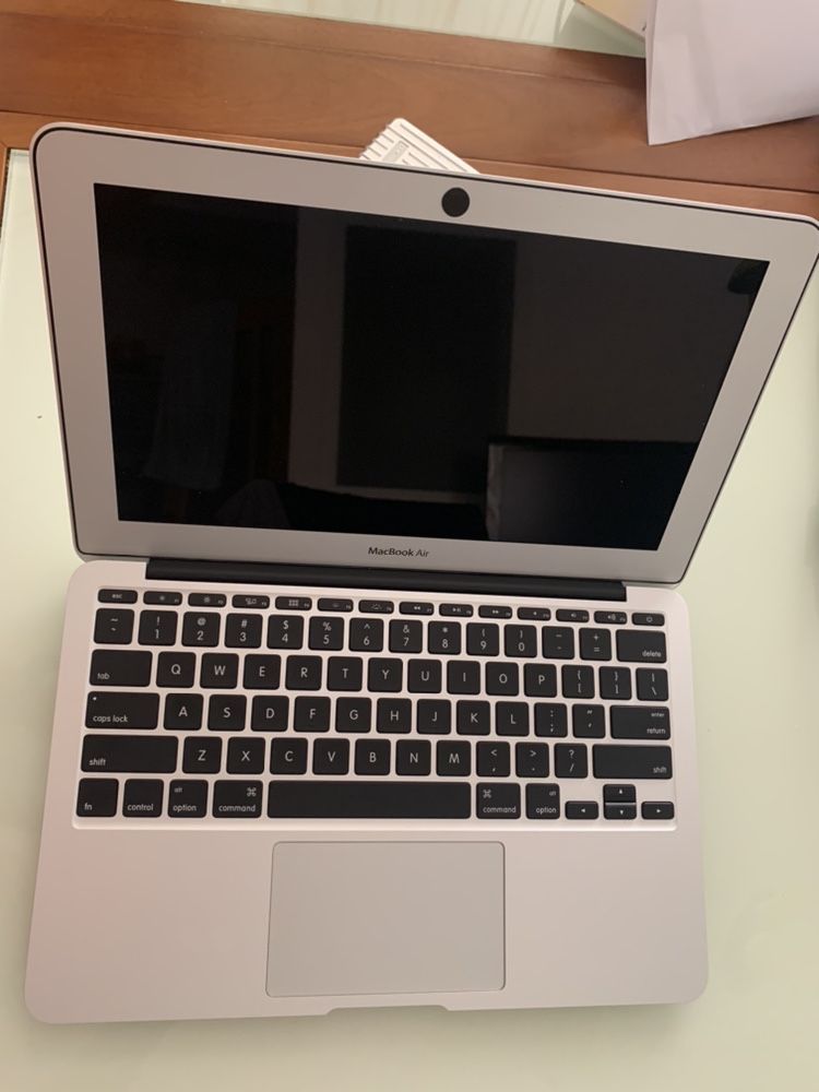 Ноутбук Macbook Apple Air 11 A1465 11" 2014 i5 4Gb 128ssd