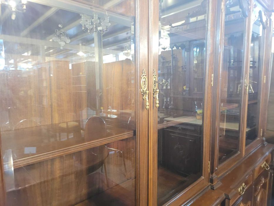 Enormíssimo móvel de sala ou escritório - Muito bom estado geral