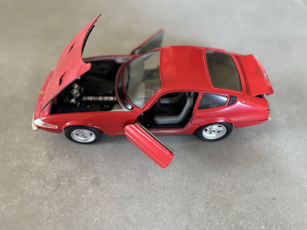 Model Techno Giodi skala 1/18 Ferrari 365 GTB/4 made in Italy