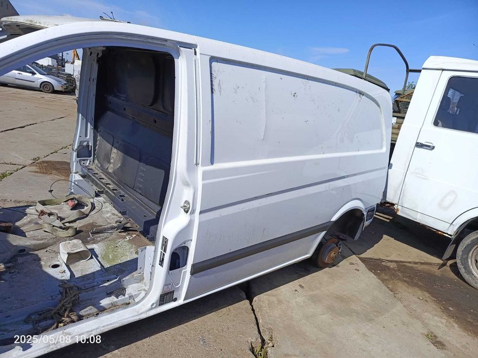 Mercedes Vito W639 bok lewy ćwiartka karoseria