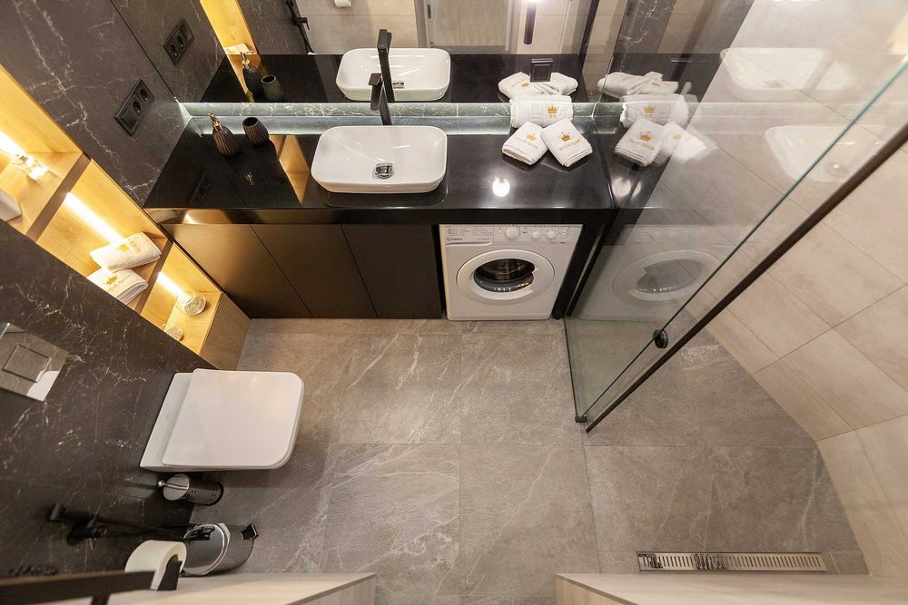 Люкс апартаменти по вул.Волошина 2 на 6 осіб