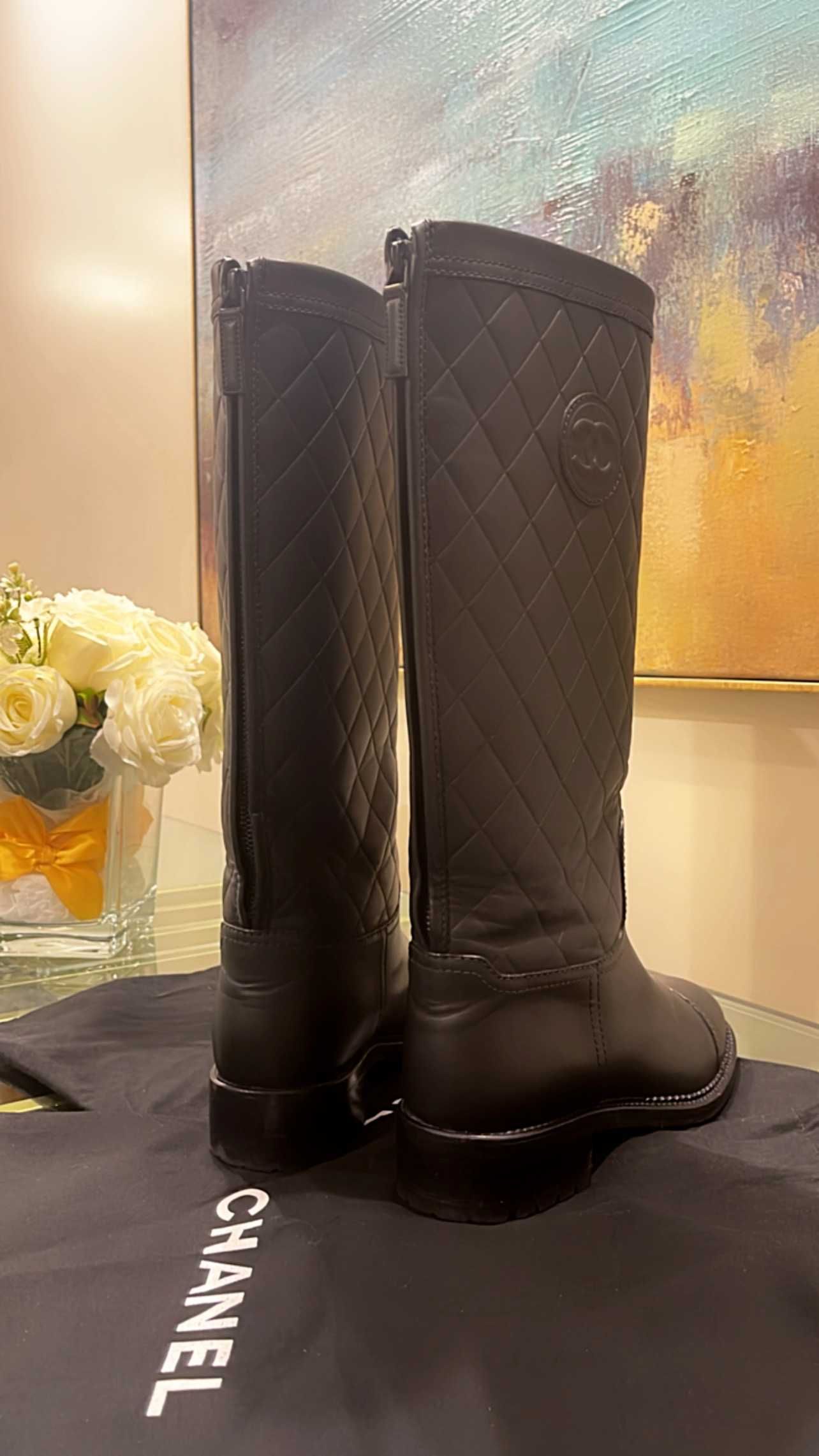 Botas Chanel Acolchoadas de Pele