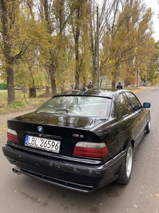 Продам Бмв е36 купе 1.8