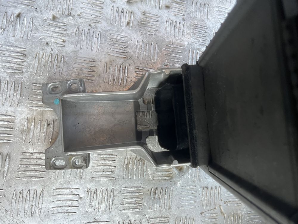 Подлокотник опель вектра с opel vectra c год 04