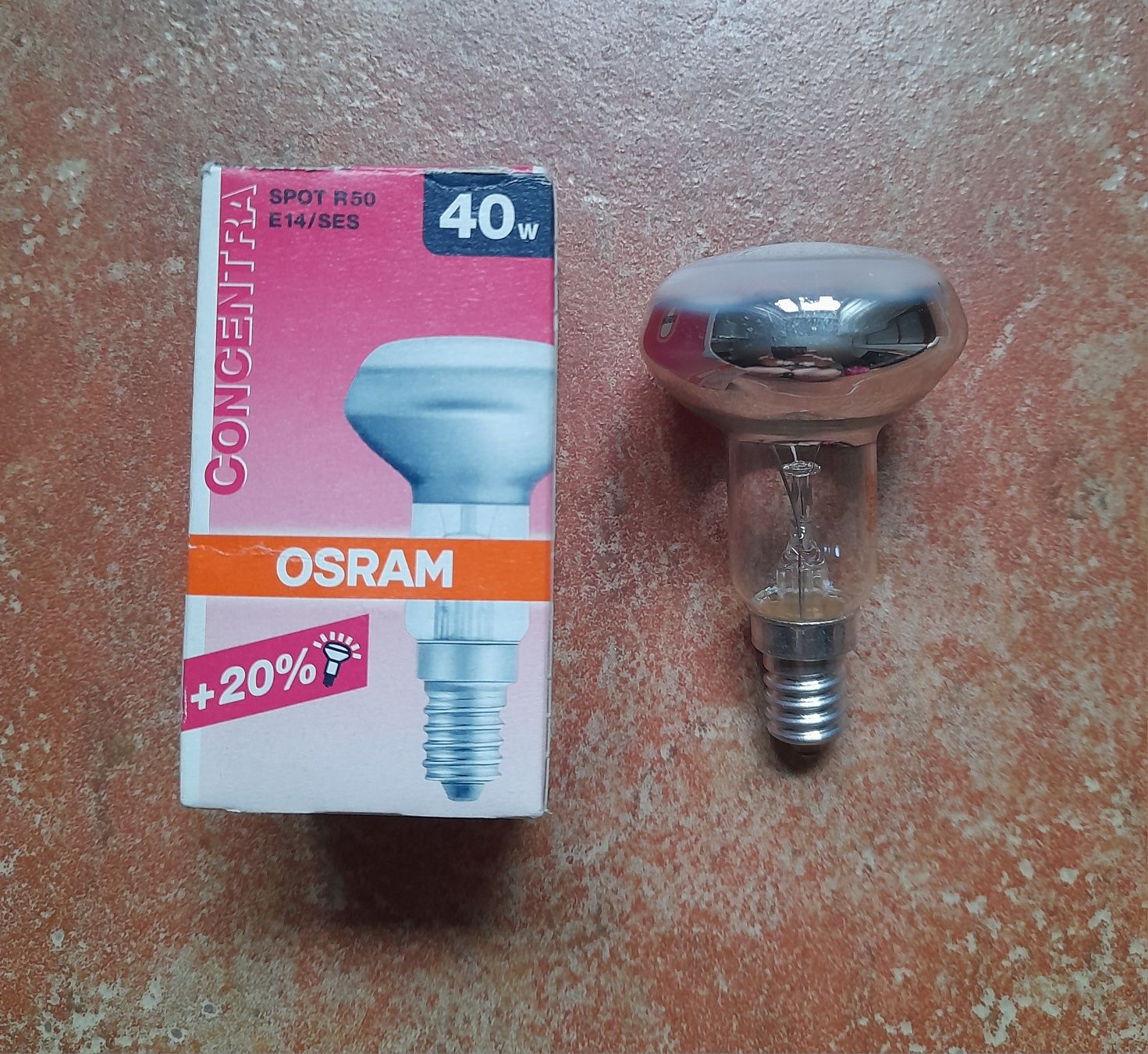 Mała żarówka tradycyjna Osram 40W