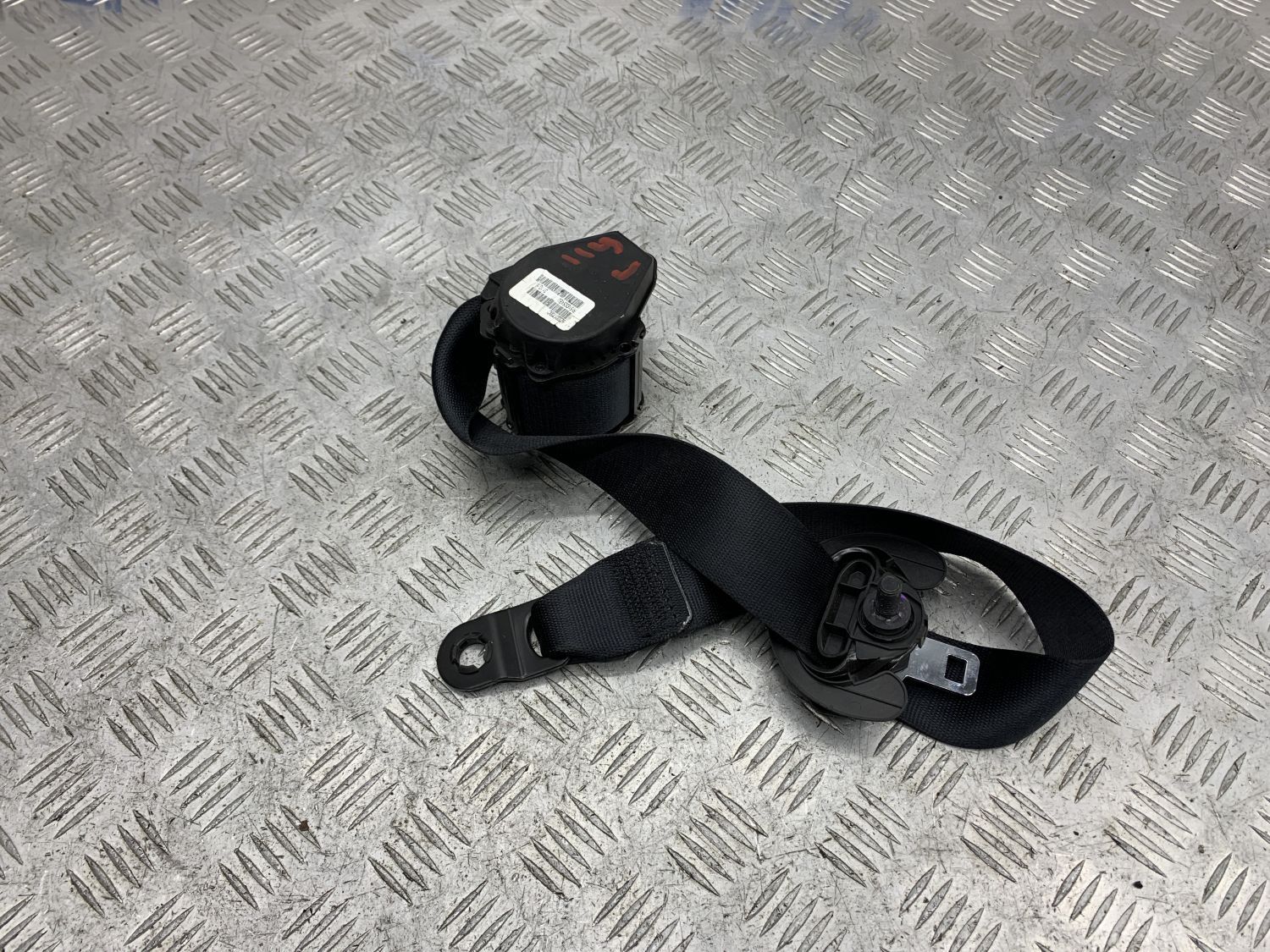 Ремень безопасности задний левый 72117318375 для BMW X5 F15 2013-2018