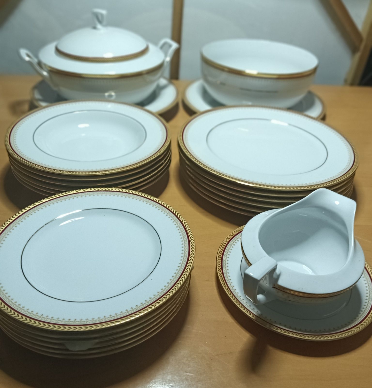 Conjunto de porcelana Limoges.