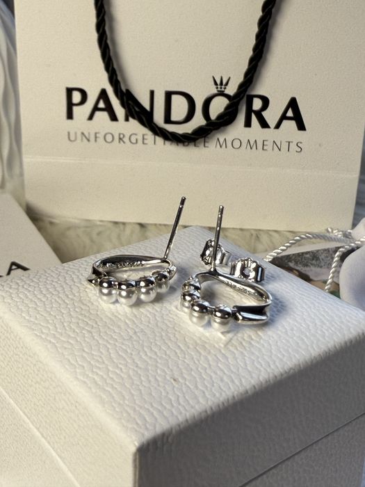 Сережки Pandora з перлинами. Сережки-пусети Пандора