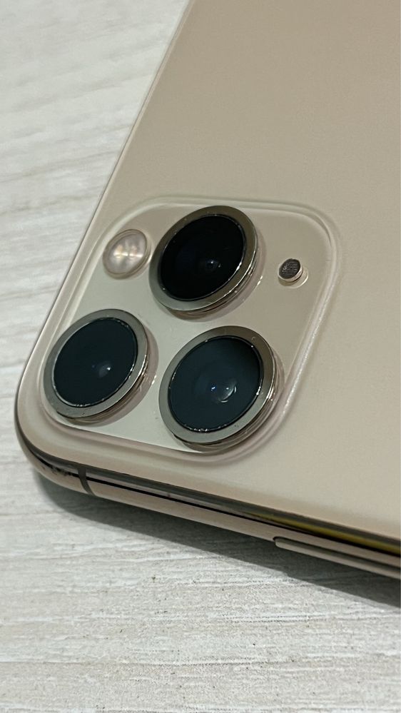 złoty Iphone 11 Pro 512gb