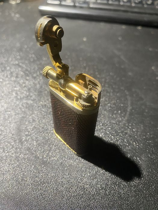 Pamiątkowa zapalniczka gazowa