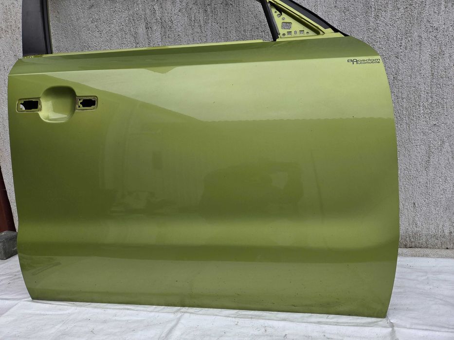 Drzwi prawe przód przednie Kia Soul II 15-19 AE3