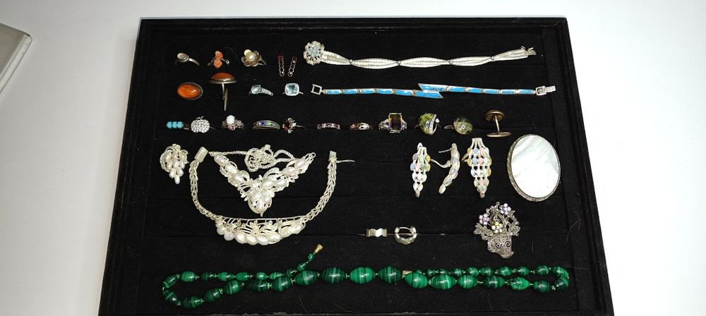 Елітні прикраси з срібла та золота з натуральним камінням