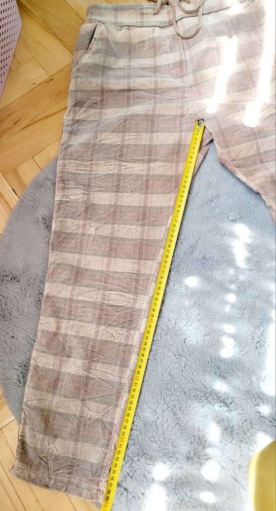 Spodnie na gumce z lampasem Unisono rozmiar L (pasują na XL)
