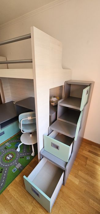 Beliche com secretária