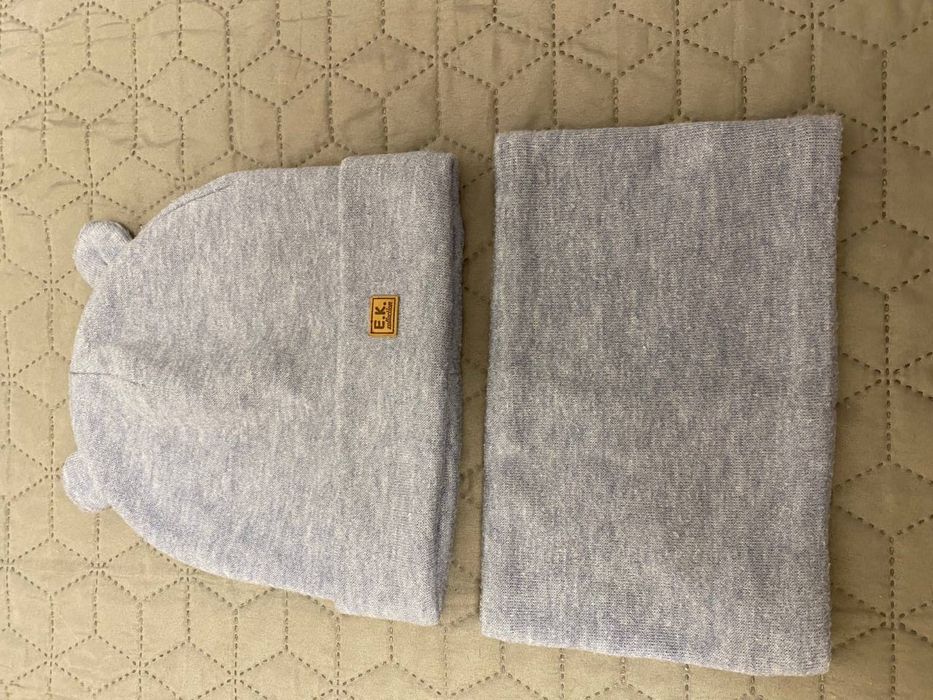 Шапка для дівчинки