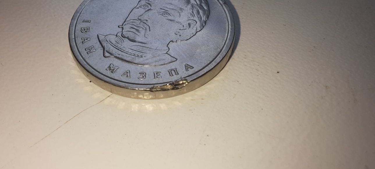 Монета 10 гривен (брак)