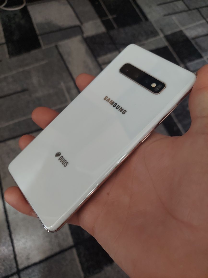 Samsung galaxy S10 plus 8/512 duos