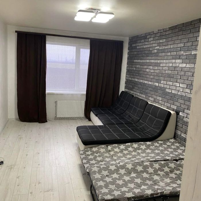 Новобудова за адресою Параджанова 9