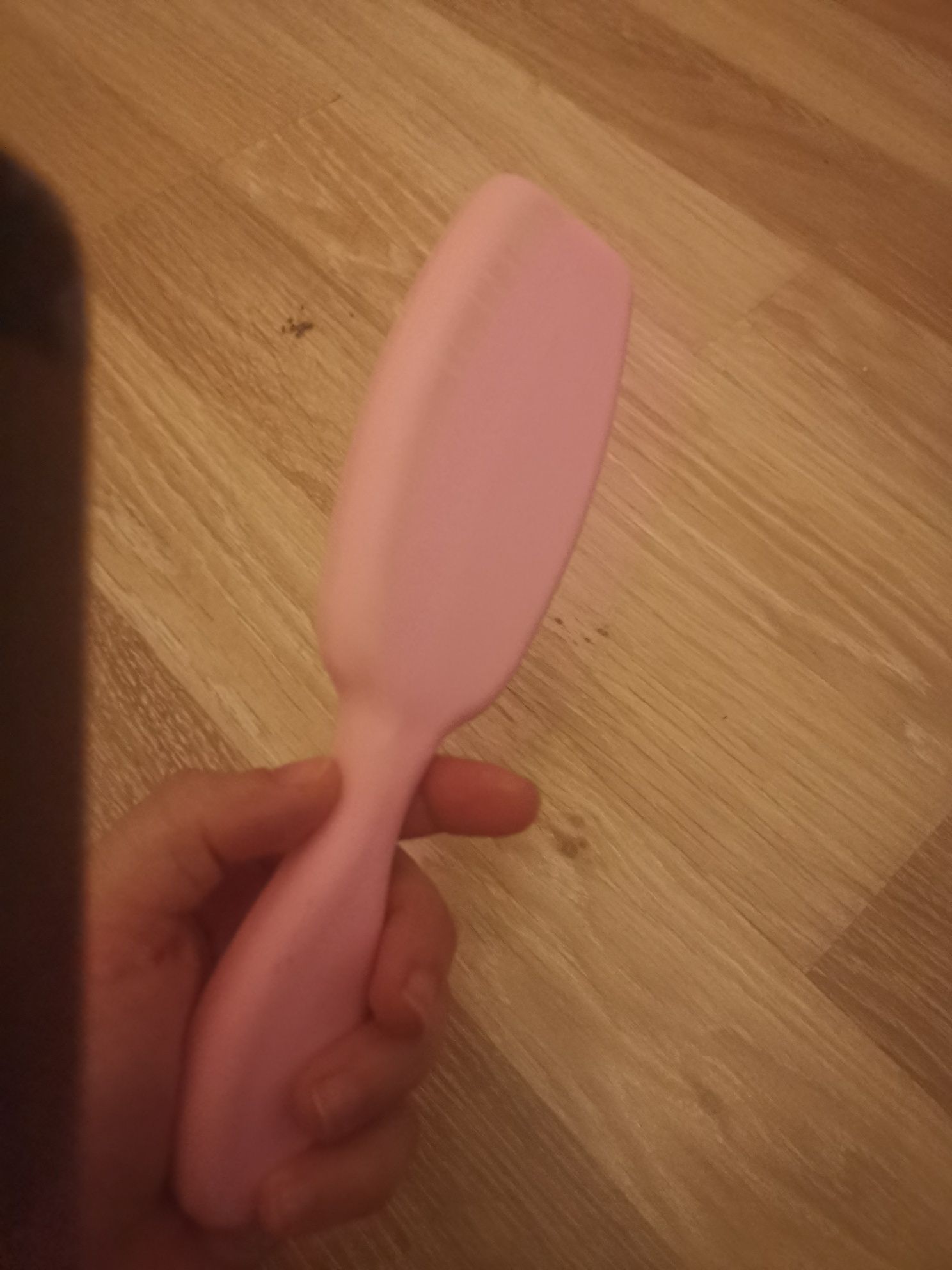 Szczotka do masażu skóry głowy