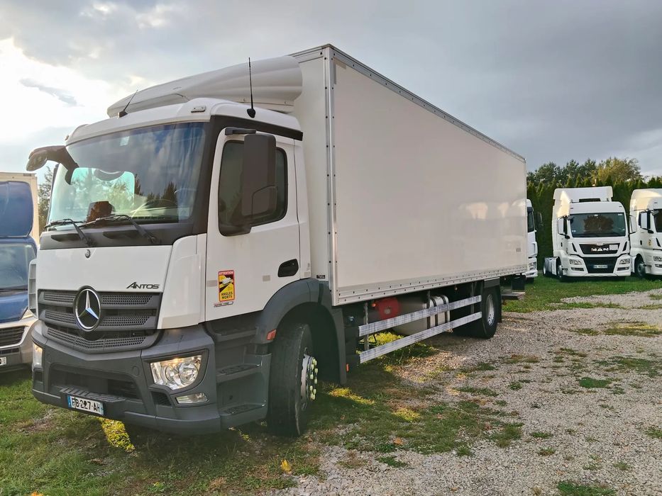 Mercedes-Benz Antos  Kontener Winda Stan Super