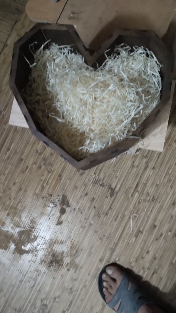 Подарочная коробка