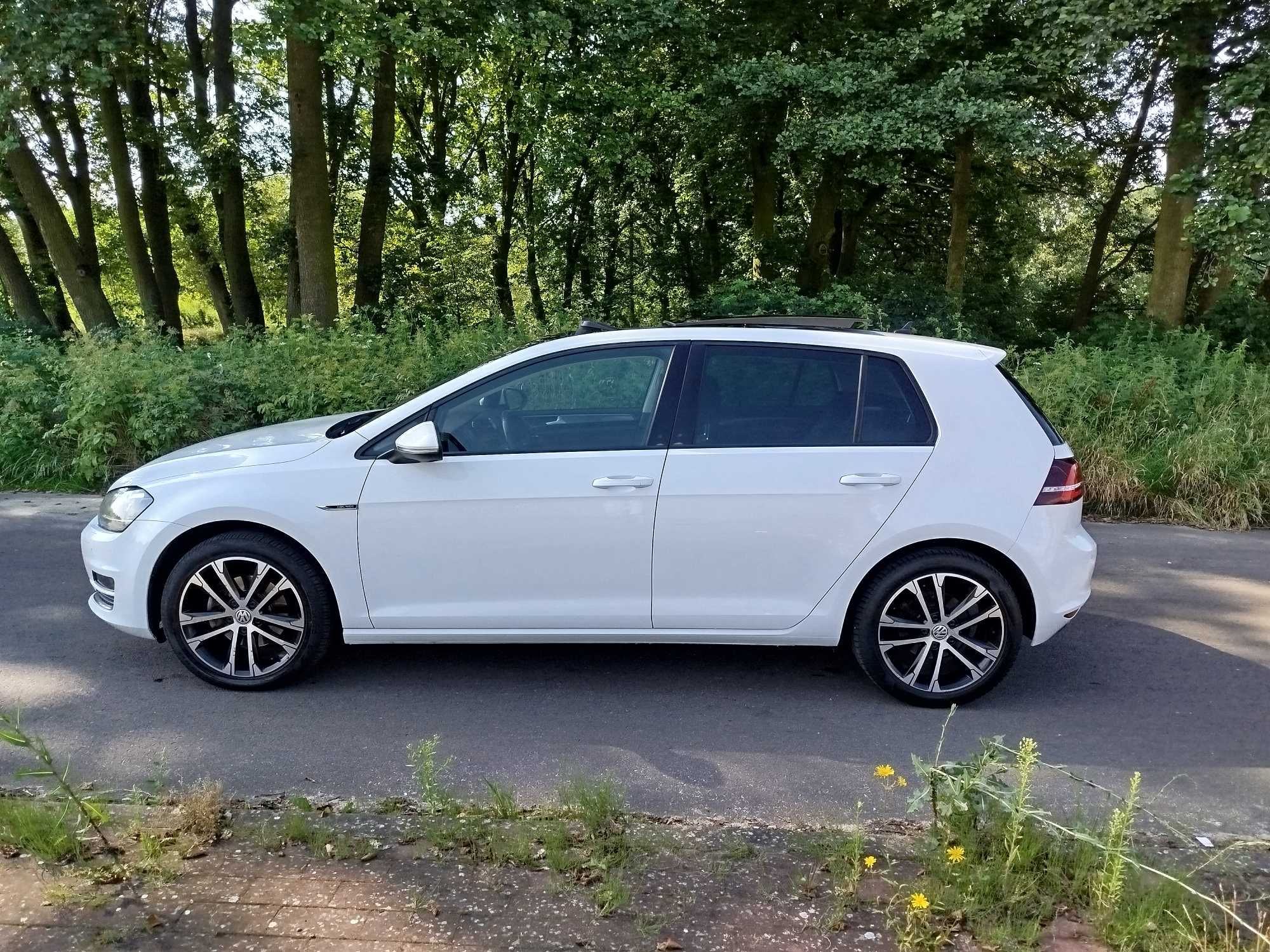 VW Golf 7 1.6 TDI Automat Ledy Bezwypadkowy Szklany Dach zadbany