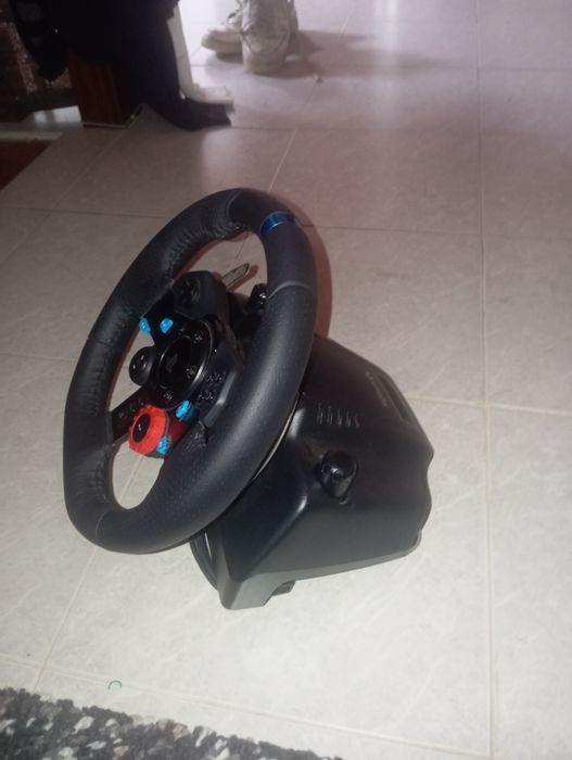 Volante + Pedais LOGITECH G29 (Multiplataforma - Preto)