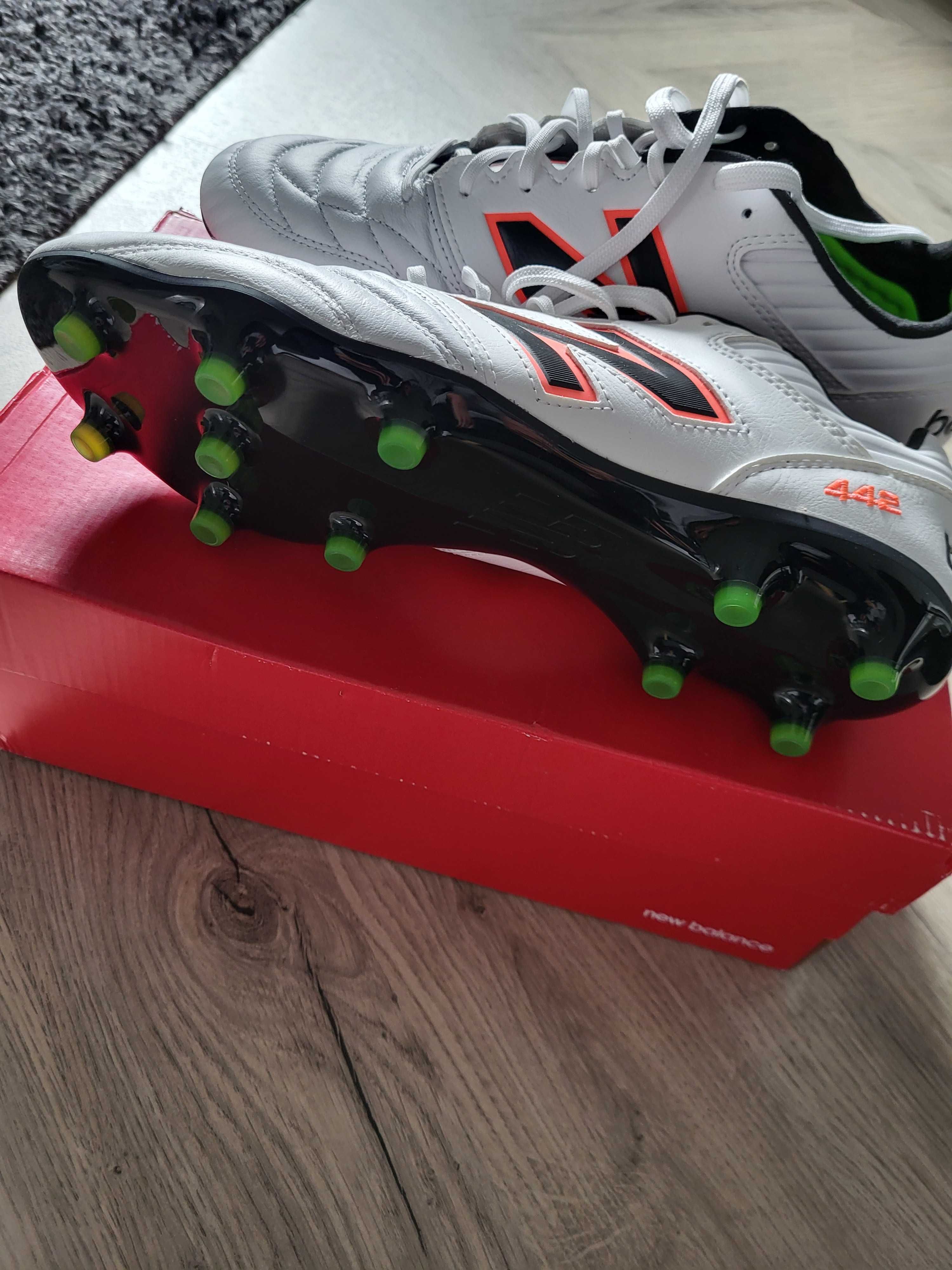 Nowe korki New Balance 442