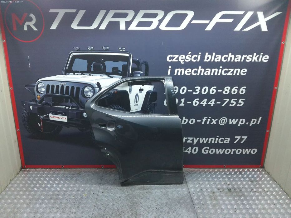 Toyota Yaris CROSS 20- drzwi tył prawe