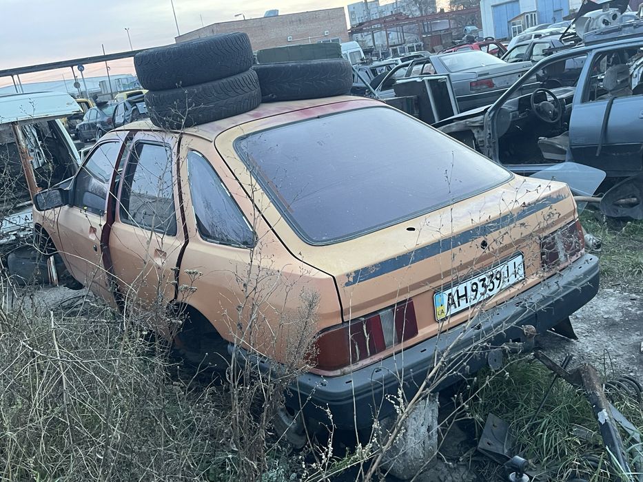 Разборка Ford Sierra MK1 розборка форд сиера мк1 шрот