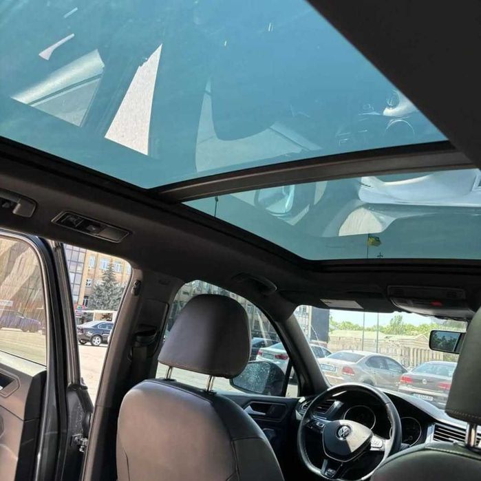 2020 Volkswagen Tiguan R-Line