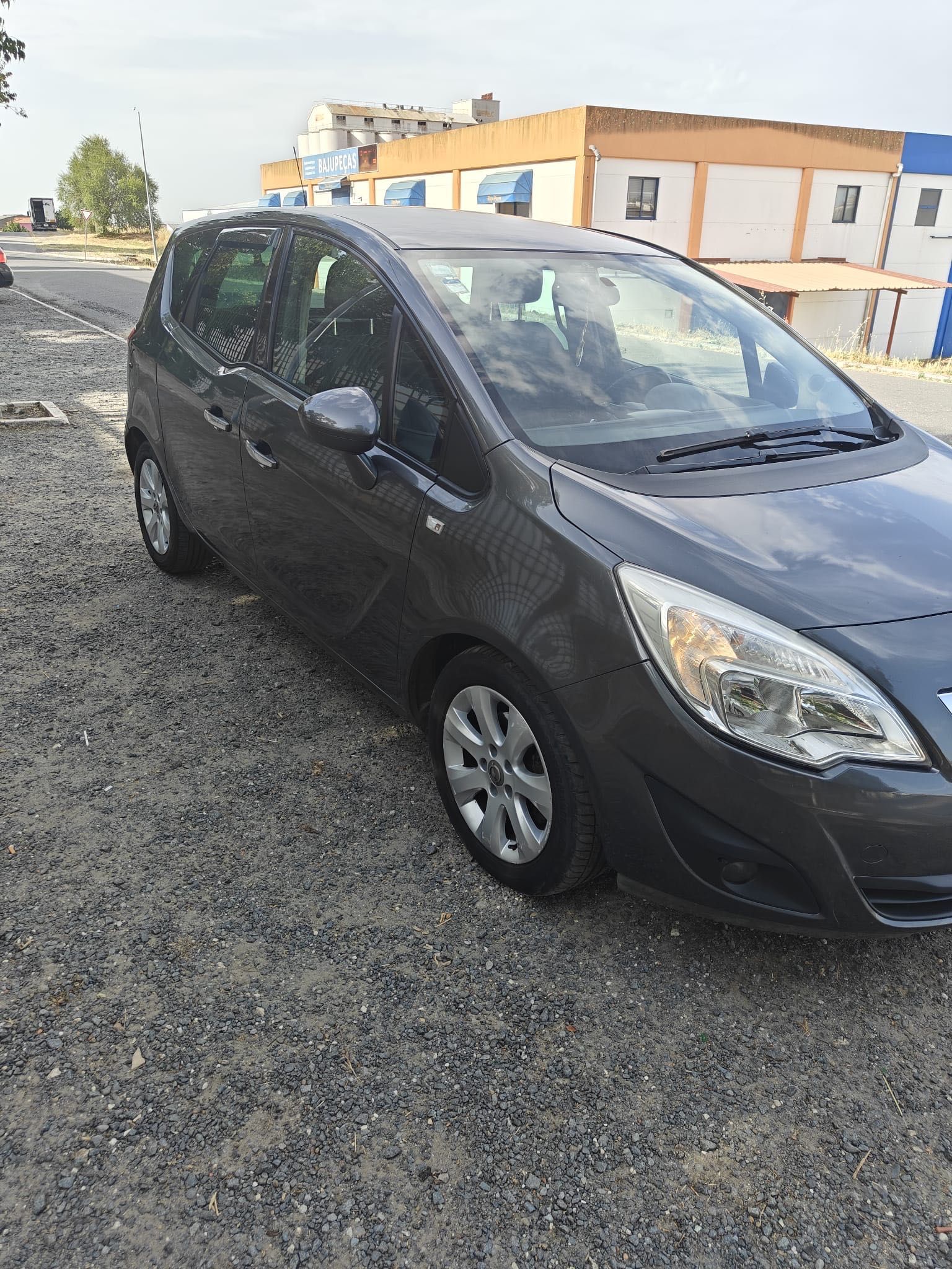 Opel Meriva Carro