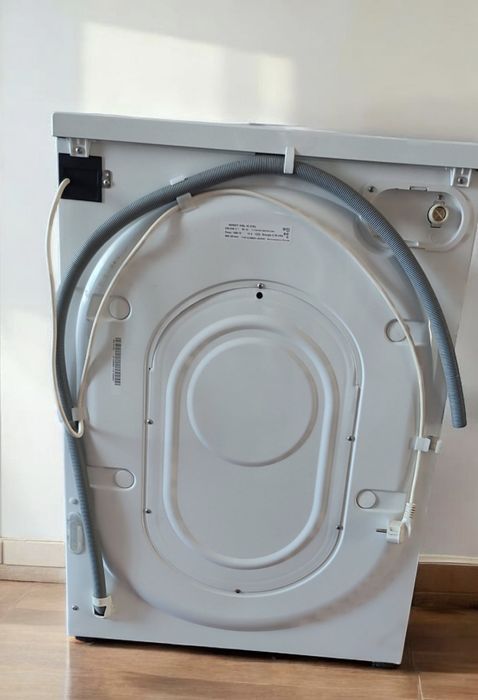 Стиральная машина Indesit Wisl 83