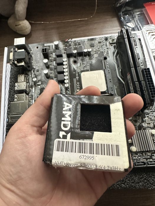 Срочно Комплект, Матерінська плата + проц + оперативка R5 3600 ddr4 16