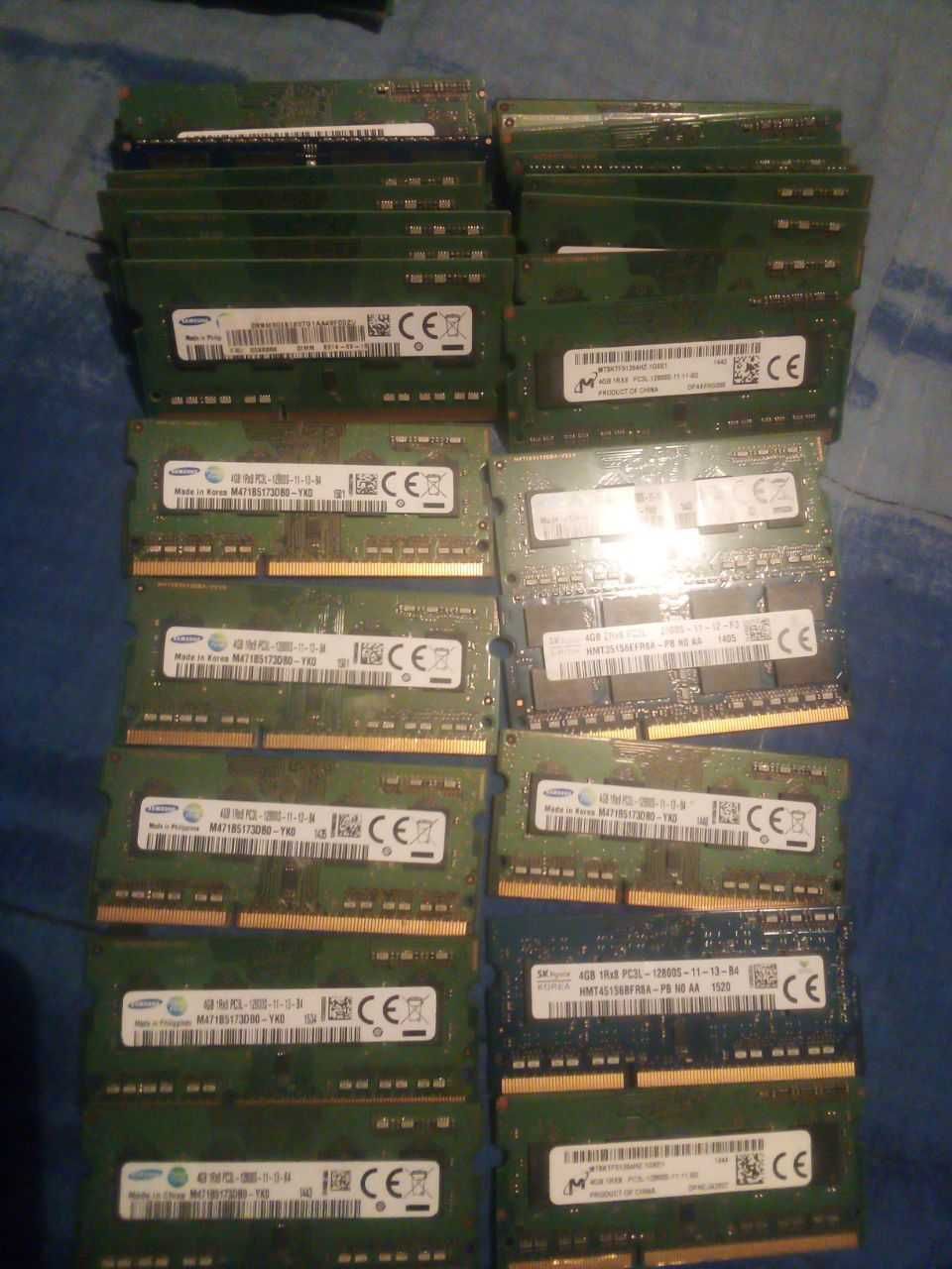 Оперативна пам'ять Samsung 4 GB SO-DIMM DDR3L 1600 MHz