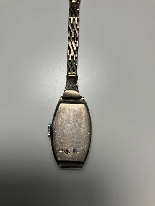 Часы наручные женские "ЗИФ", 30-е годы, серебро 875, на ходу.