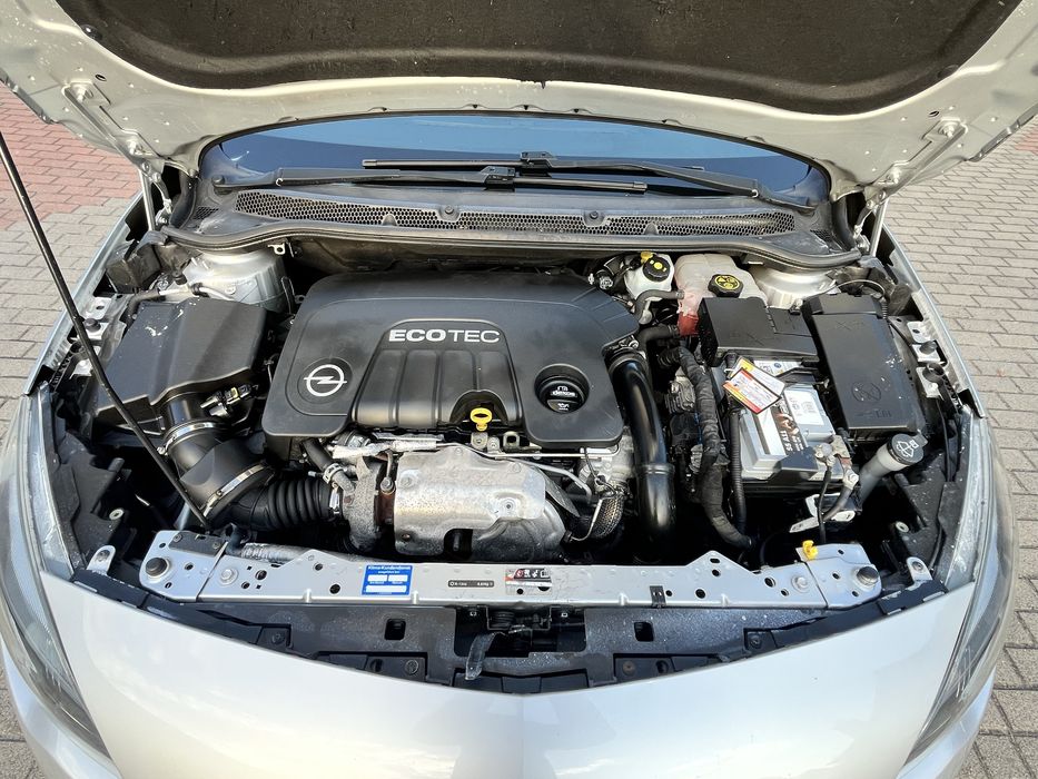 Opel astra j lift 2014