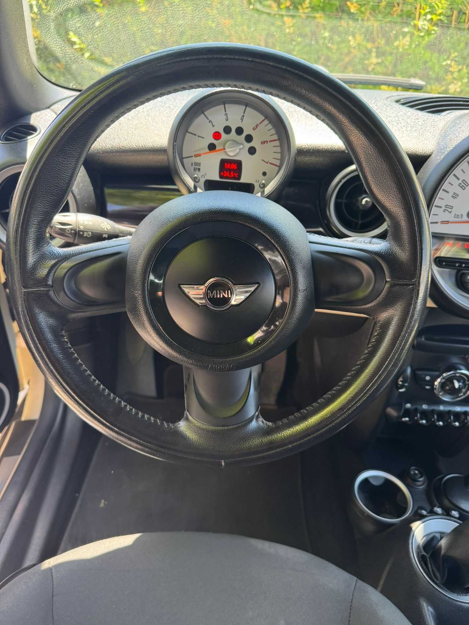MINI Cooper D R56 2011