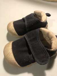 11,5 cm Granatowe buciki na ciepłą jesień rozmiar 20