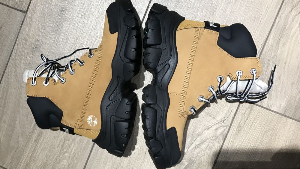 Ботинки TIMBERLAND 38 размер