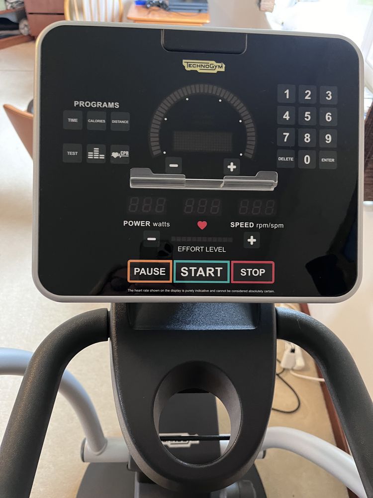 Technogym Orbitrek Trenażer Eliptyczny Synchro Forma